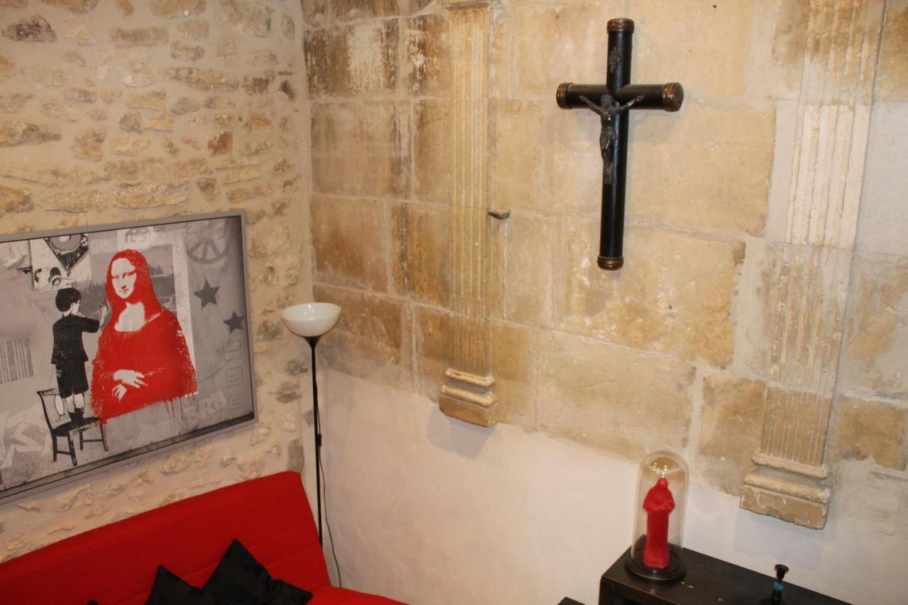 Mas De La Chapelle Sainte-Elisabeth Villa Tarascon Luaran gambar